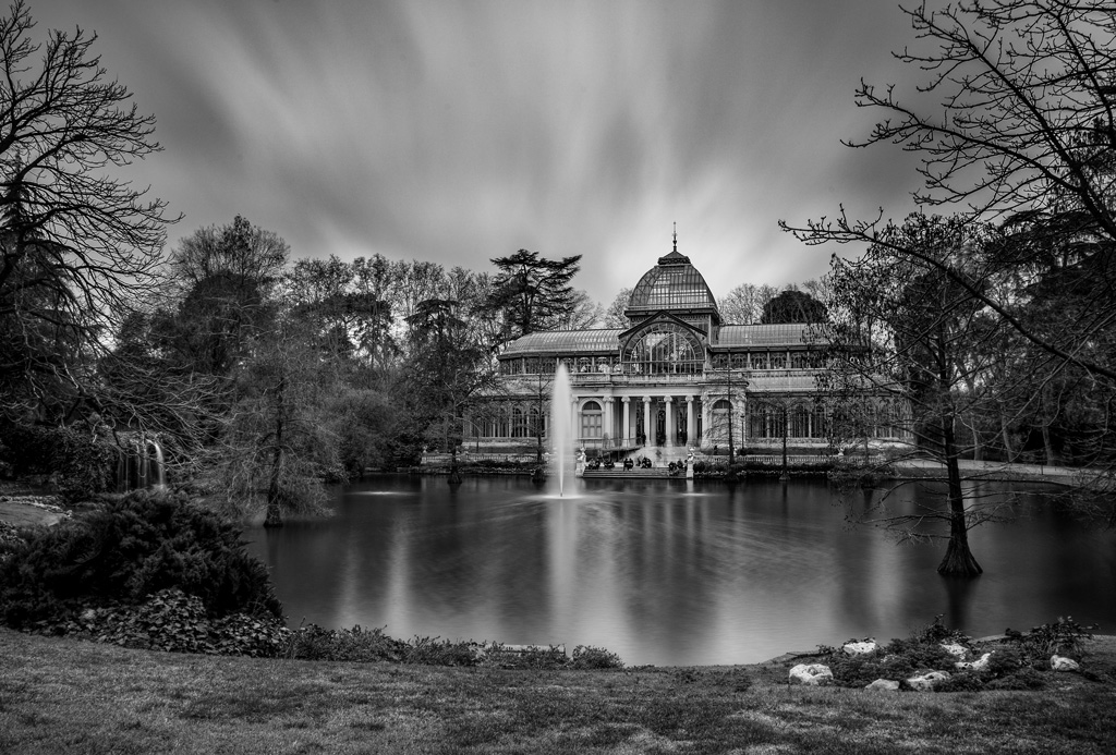 Long exposure example of Crystal Palace in Retiro Park